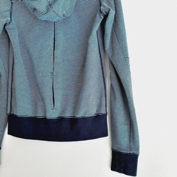 LULULEMON Bliss Break Hoodie Jacket Full-Zip Front Blue Stripe Sz M 6 8 - Picture 10 of 15